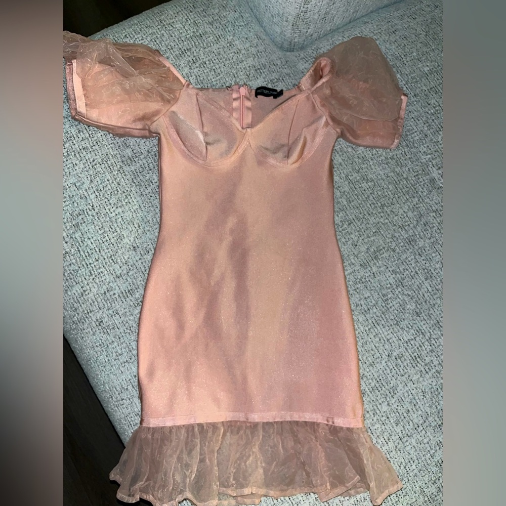 Puffer sleeve dress